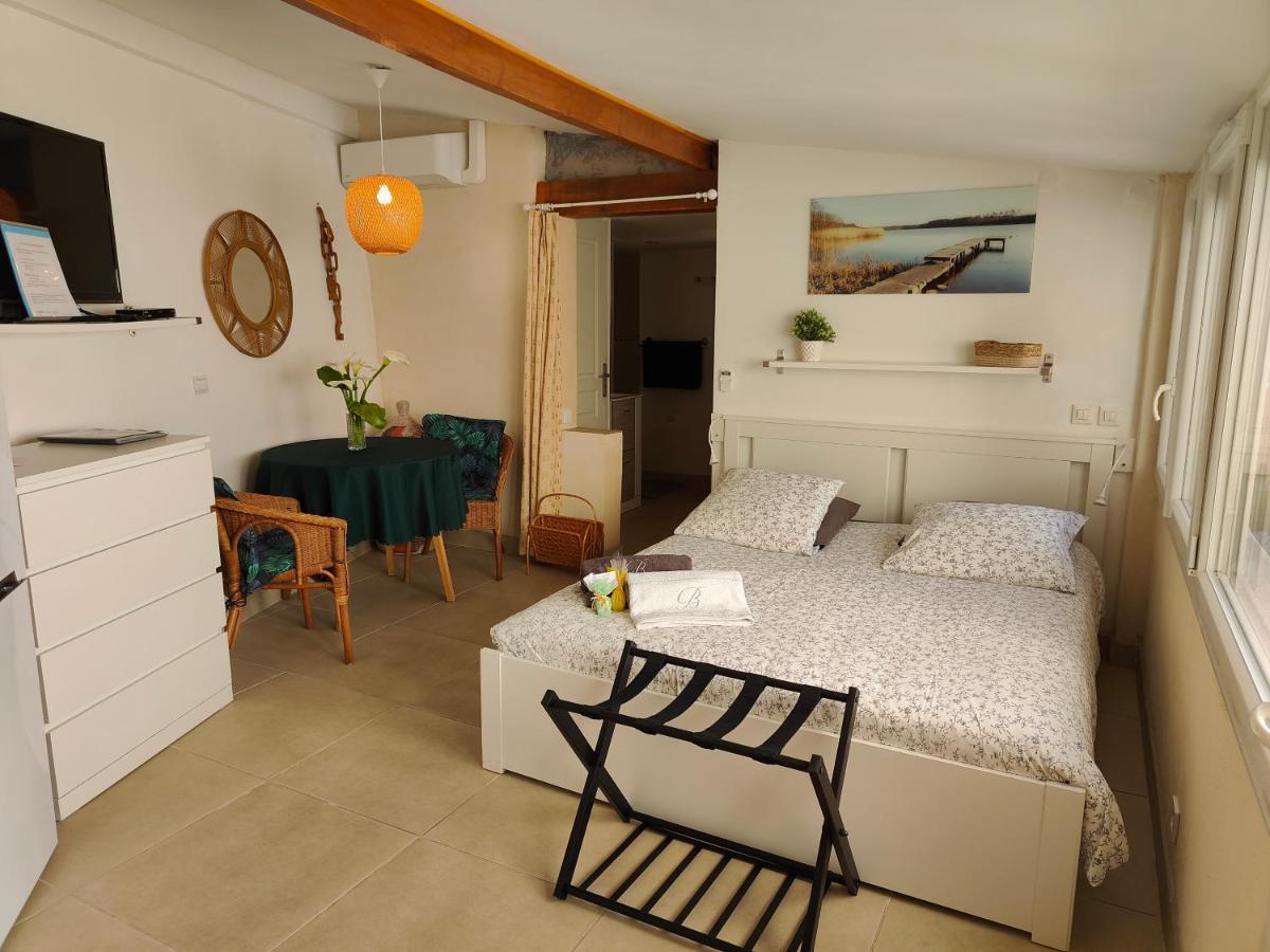Petite Etoile De Mer - Studio Hyper Equipe A 150M D'Une Plage De Sable Fin Grande Terrasse Presqu'Ile De Charme Saint-Mandrier-sur-Mer Ngoại thất bức ảnh
